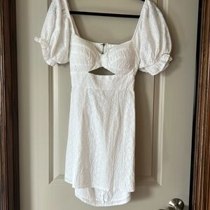 Selfie Leslie white eyelet Dress Puff Sleeve, medium